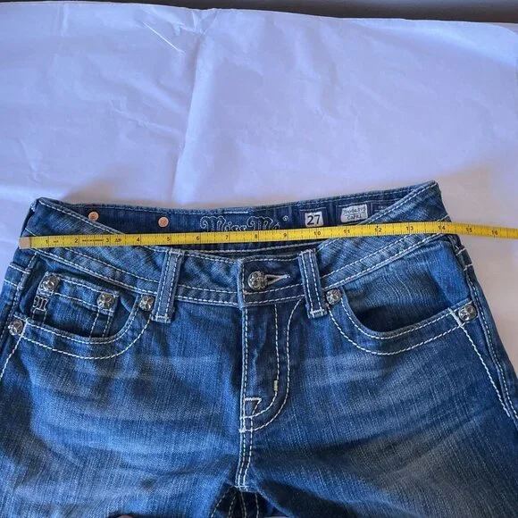 VINTAGE Y2K MISS ME CAPRIS  Fleur de Lis Bling SZ 27 - Picture 6 of 9